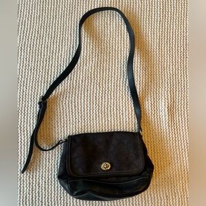 Elegant Coach Black Shoulder Bag